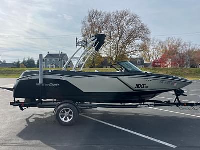 BOATZON | MasterCraft NXT20 2015