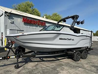 BOATZON | MasterCraft NXT21 2025