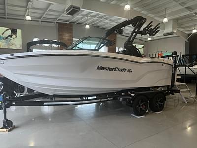 BOATZON | MasterCraft NXT21 2025