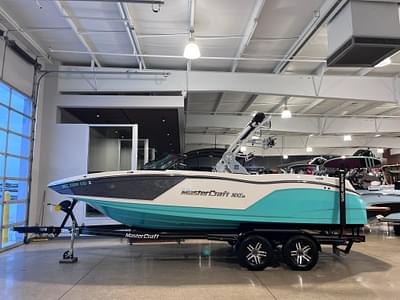 BOATZON | 2019 MasterCraft NXT22