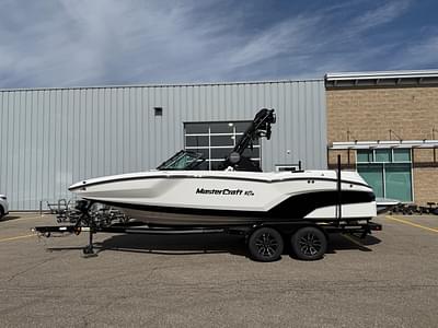 BOATZON | 2025 MasterCraft NXT22