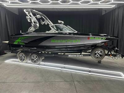 BOATZON | MasterCraft X2 2013