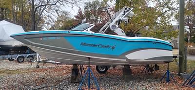 BOATZON | 2018 MasterCraft X23