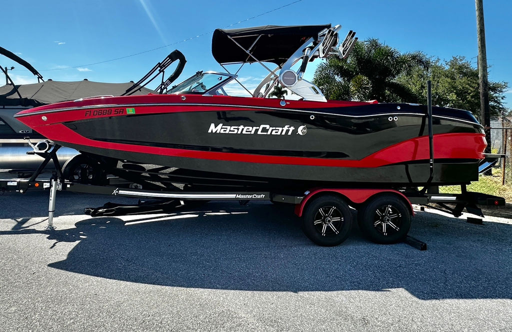 2020 MasterCraft X24 - Sold Boat
