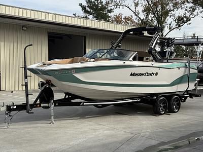 BOATZON | MasterCraft X24 2022