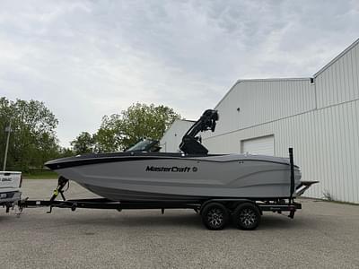BOATZON | 2023 MasterCraft X24 BOATZON | 2023 MasterCraft X24