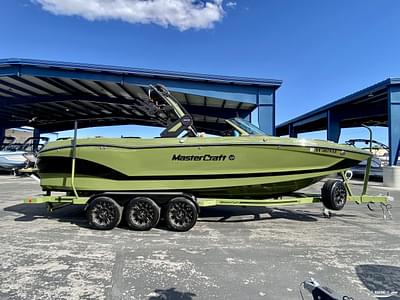 BOATZON | MasterCraft X26 2022