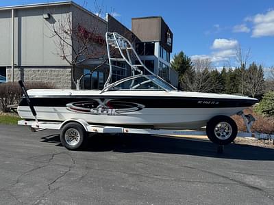 BOATZON | 2001 MasterCraft Xstar
