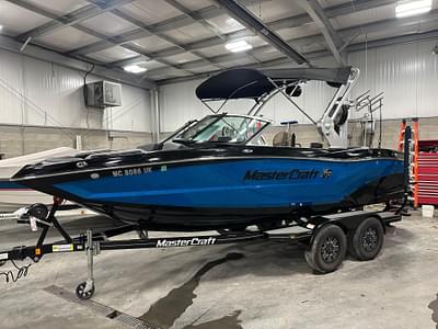 BOATZON | MasterCraft XT20 2019