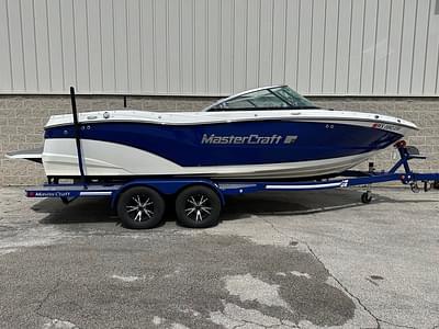 BOATZON | MasterCraft XT21 2017