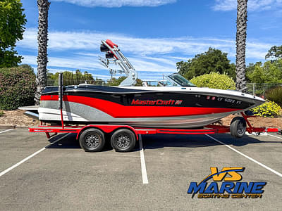 BOATZON | MasterCraft XT22 2018