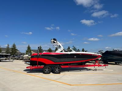 BOATZON | MasterCraft XT22 2020