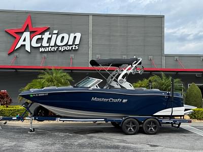 BOATZON | MasterCraft XT22 2020