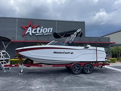 BOATZON | MasterCraft XT22 2023