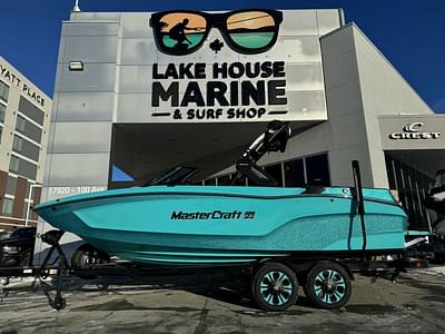 BOATZON | MasterCraft XT22 2025