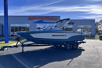 BOATZON | Mastercraft XT22 2025