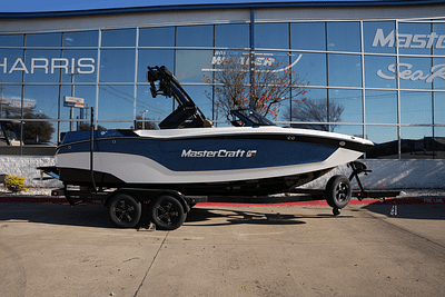 BOATZON | Mastercraft XT22 2025