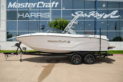 BOATZON | Mastercraft XT22 T 2023