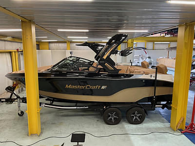 BOATZON | MasterCraft XT22 T 2024 BOATZON | MasterCraft XT22 T 2024
