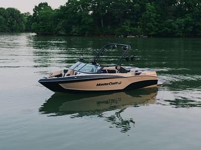 BOATZON | MasterCraft XT22T 2025