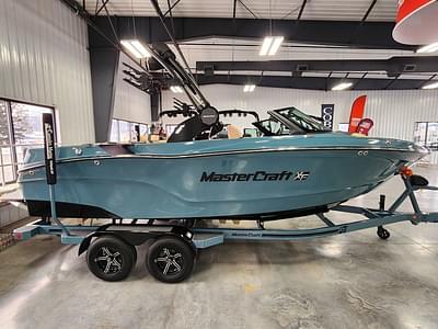 BOATZON | MasterCraft XT22T 2025