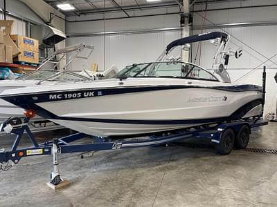 BOATZON | MasterCraft XT23 2019