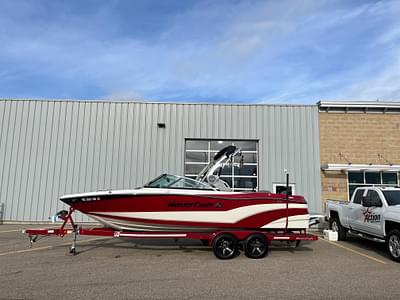 BOATZON | MasterCraft XT23 2020