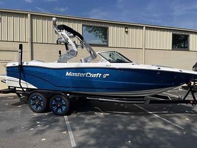 BOATZON | MasterCraft XT23 2020