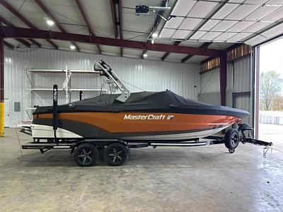 BOATZON | MasterCraft XT23 2020