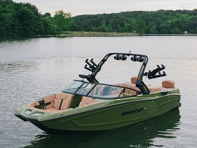 BOATZON | MasterCraft XT24 2025