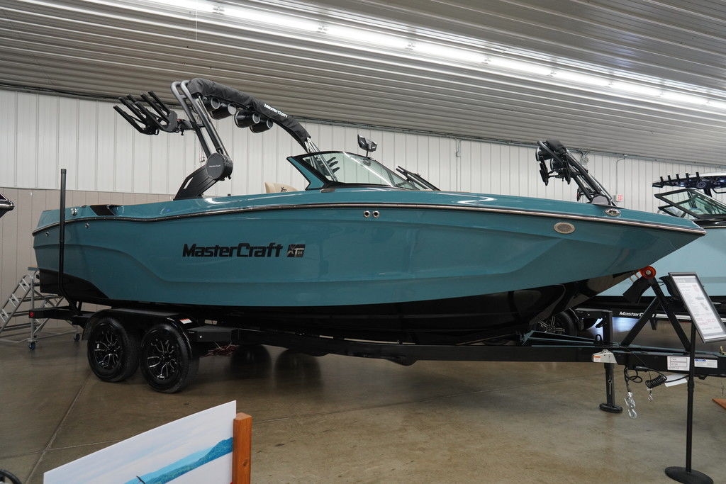 2025 MasterCraft XT24 - Sold Boat