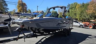 BOATZON | MasterCraft XT24 2025