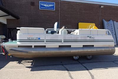 BOATZON | Misty Harbor Boats 1818EC 1999