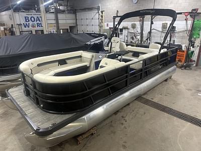 BOATZON | Montego Bay 8522 Fish  Cruise Deluxe Pontoon  Honda 4Stroke EFI 2025