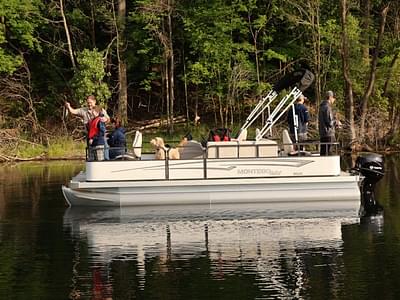 BOATZON | Montego Bay Pontoons F8518 2024