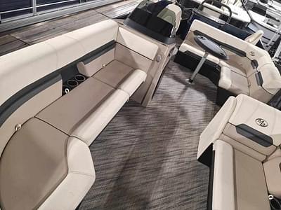 BOATZON | Montego Bay Pontoons FC8522 2PT DLX 2024