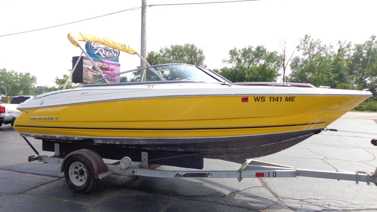 2007 Monterey 214 Fs - Sold Boat