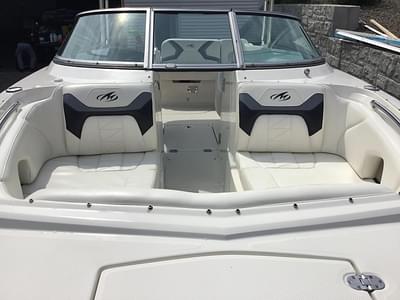 BOATZON | Monterey M3 2011