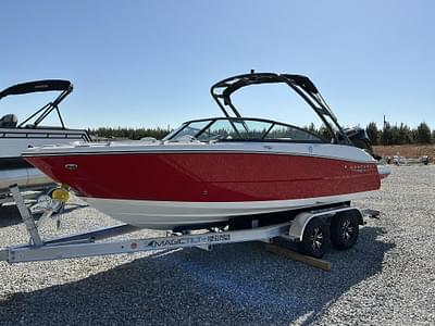 BOATZON | Monterey SS Series Outboard 215 2025 BOATZON | Monterey SS Series Outboard 215 2025