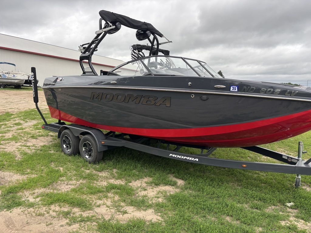 2023 MOOMBA Craz - Sold Boat
