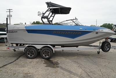 BOATZON | MOOMBA Kaiyen 2021 BOATZON | MOOMBA Kaiyen 2021