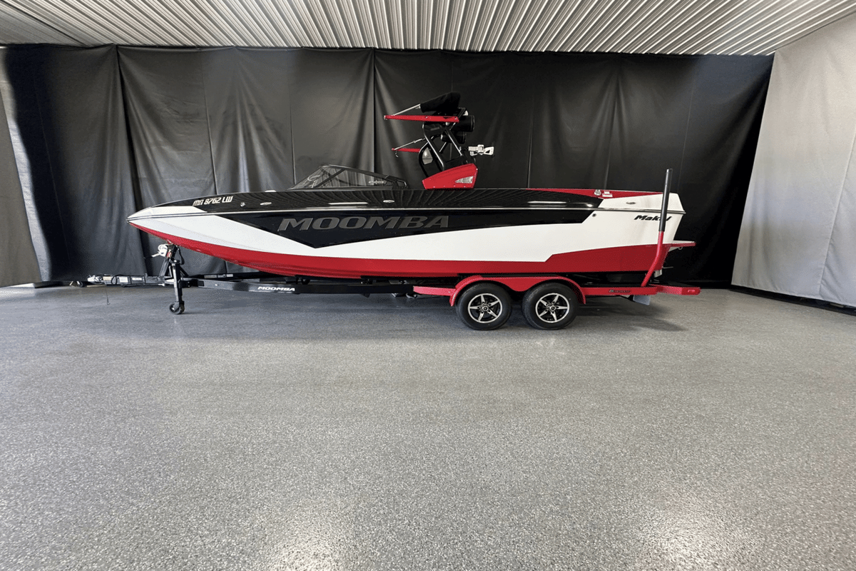 2019 Moomba MAKAI - Sold Boat
