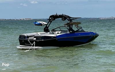 BOATZON | Moomba Makai BOATZON | Moomba Makai