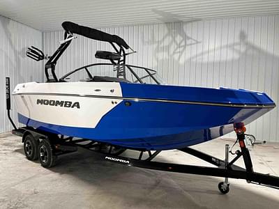 BOATZON | 2024 Moomba Max