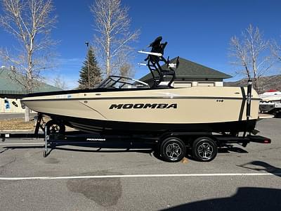 BOATZON | MOOMBA Max 2024