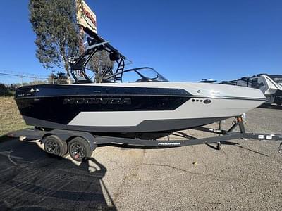 BOATZON | Moomba Max 2025