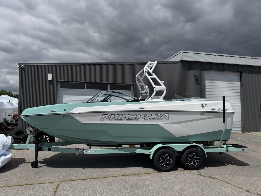 2025 MOOMBA Max - Sold Boat