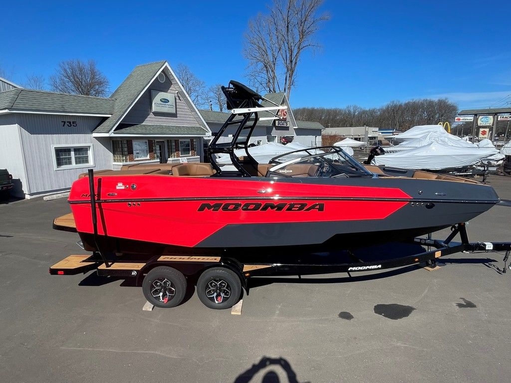 2025 MOOMBA Max - Sold Boat