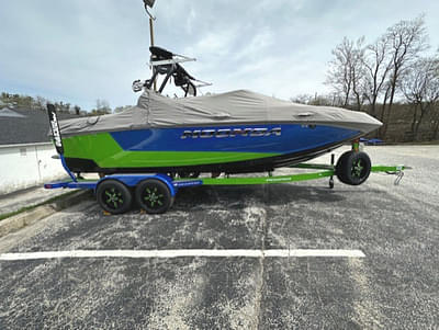 BOATZON | Moomba Mojo 2023