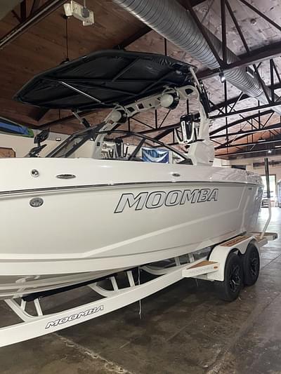 BOATZON | MOOMBA Mojo 2025